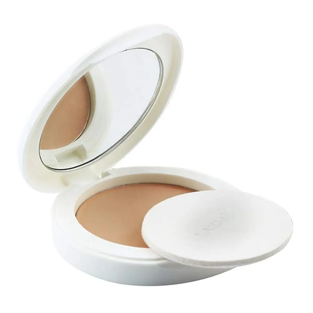 Lakme Absolute Perfect Radiance Skin Lightening Compact 03 Golden Sand 8G