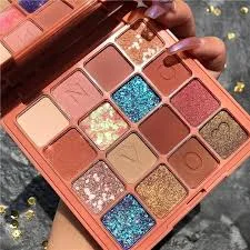Me-On We'Re Coco Girl Hd Eyeshadow Palette 04 16G